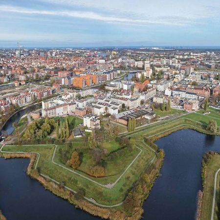Patio Riverfront Aparthotel Gdansk Ngoại thất bức ảnh