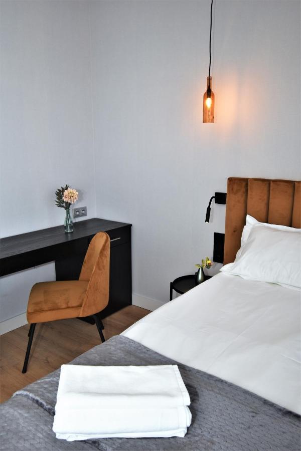 Patio Riverfront Aparthotel Gdansk Ngoại thất bức ảnh