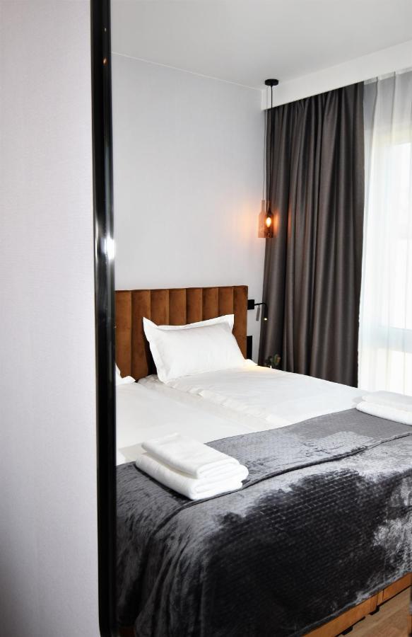 Patio Riverfront Aparthotel Gdansk Ngoại thất bức ảnh