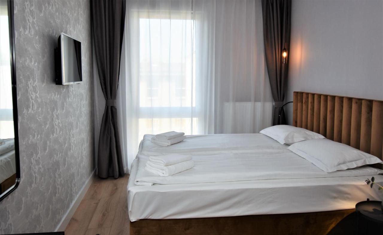 Patio Riverfront Aparthotel Gdansk Ngoại thất bức ảnh