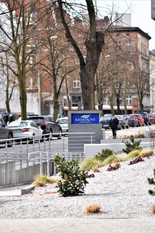 Patio Riverfront Aparthotel Gdansk Ngoại thất bức ảnh